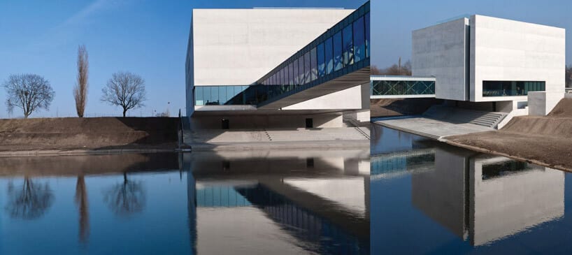 nowoczesny biały budynek muzeum nad wodą