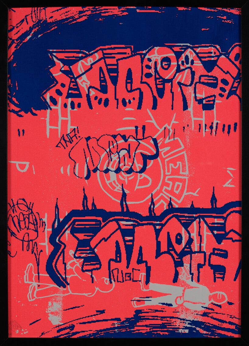 czerwono niebiesko szary obraz z grafitti