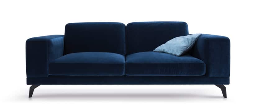 ciemno niebieska sofa