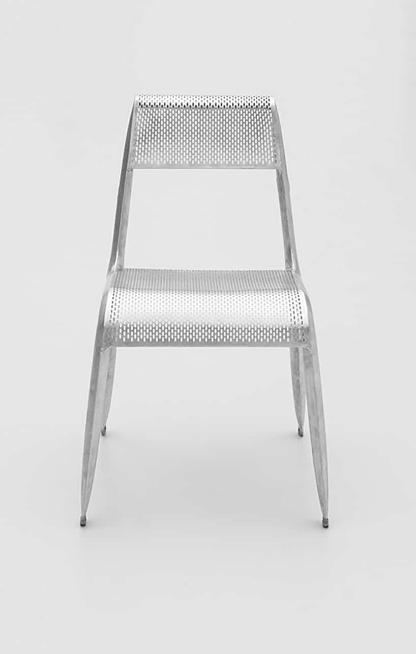 nowoczesne bardzo lekkie krzesło Ultraleggera od Studio Zieta