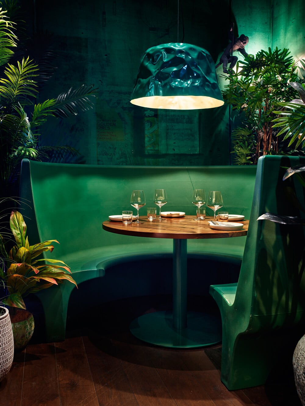 Najwięcej różu na metrze kwadratowym plus sala-dżungla ze specjalną ścieżką dzwiękową – Ping-Pong resto-bar